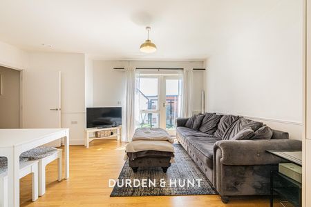 Hazelnut Court, Firwood Lane, Romford - Photo 2