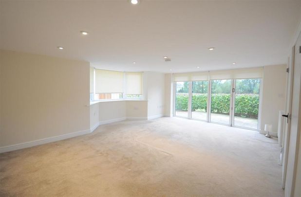 4 bedroom detached house to rent - Photo 1