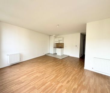 Location non meublée – Hyper Centre Rueil-Malmaison – - Photo 3