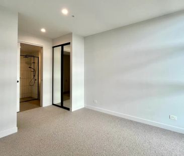 Two Bedroom Two Bathroom Apartment in Burwood East - Photo 3