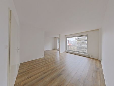 Location Appartement 3 pièces 71m² PARIS 12ème - Photo 4