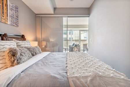 Richmond Street West - Photo 5