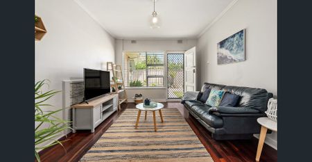 Immaculate Two Bedroom Unit in Prime Beachside Location - Photo 2