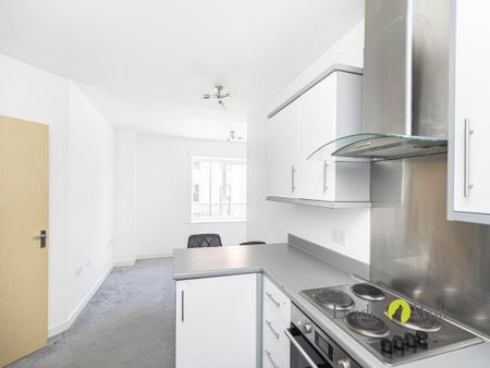 1 bedroom flat to rent - Photo 2