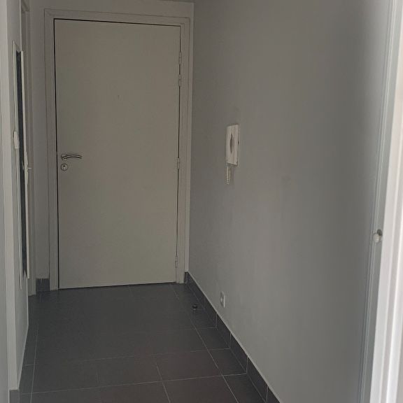 BREST Appartement type studio 35m2 4ème étage avec ascensseur - Photo 1