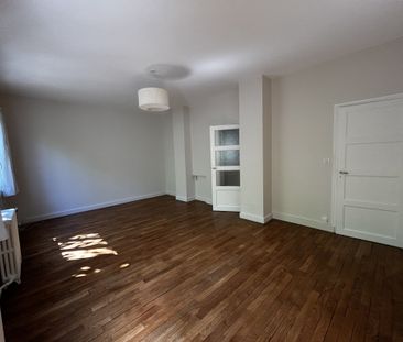 Location Appartement 3 pièces 73m² LE CREUSOT 71200 - Photo 3