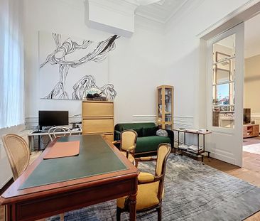 Gelijkvloerse verdieping met één slaapkamer in Saint-Gilles - Photo 6