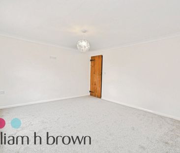 High Street - Photo 3