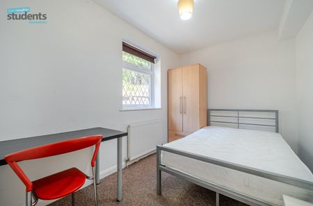 6 bedroom house to rent - Photo 2