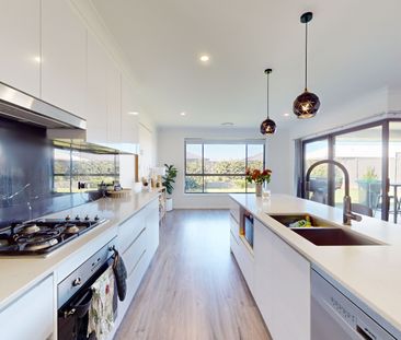 Southlakes Stunner! - Photo 5