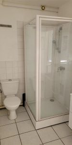 Location appartement 1 pièce - 23.5m² à Hazebrouck (59190) - Photo 3