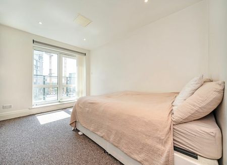Beckford Close - Photo 2