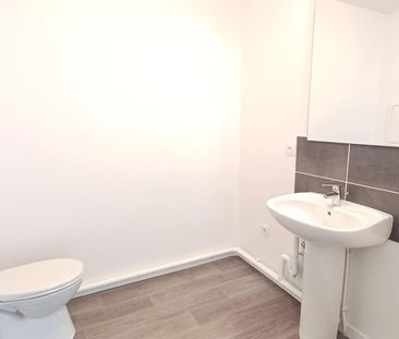 location Appartement T2 DE 39.11m² À SAVIGNY LE TEMPLE - Photo 4