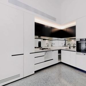 1Bedrooms, 1Bathrooms - Photo 2