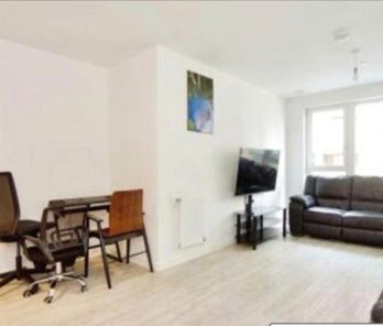 Room in a Shared Flat, Ironworks Way, E13 - Photo 1