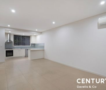 Modern One-Bedroom Apartment in a Prime Westmead Location - Photo 5