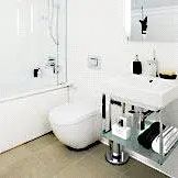 3 bedroom flat in London - Photo 2