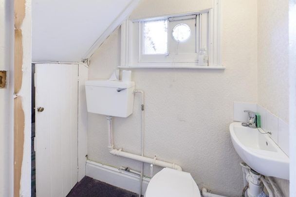 1 bedroom Flat To Let - Photo 1