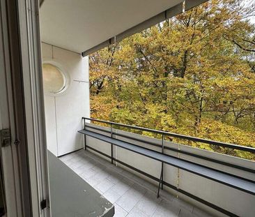 Erstbezug nach Sanierung: Möblierte 2-Zimmer-Wohnung mit Balkon in ... - Photo 1
