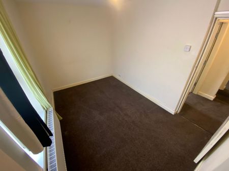 3 bed Terraced - To Let - Photo 3