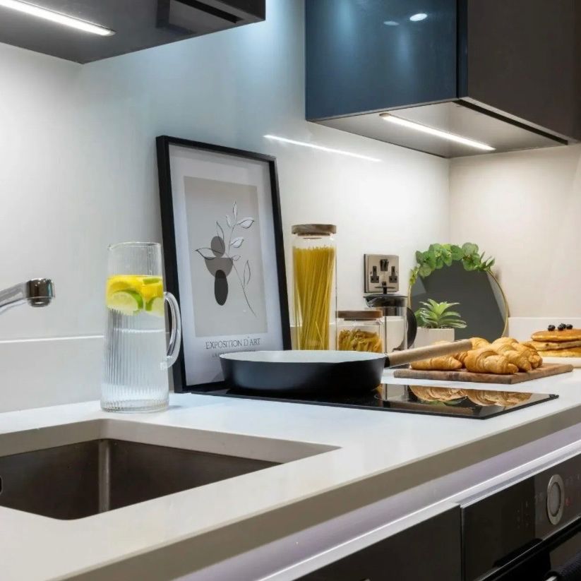 Studio Flat, Princess St, M1 - Photo 2