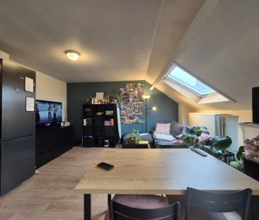 Gunstig gelegen dakappartement aan station. - Foto 2