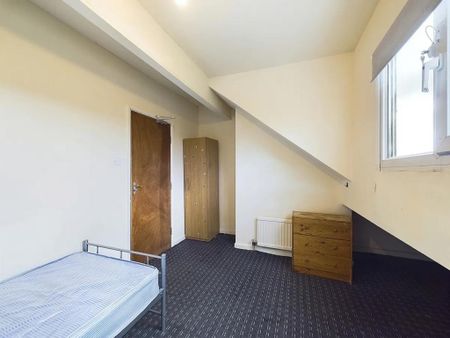 5 bedroom terraced house to rent - Photo 2