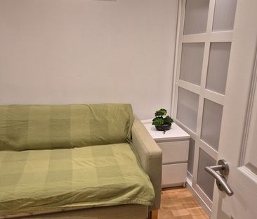 Studio Flat, Abbess Close, E6 - Photo 6