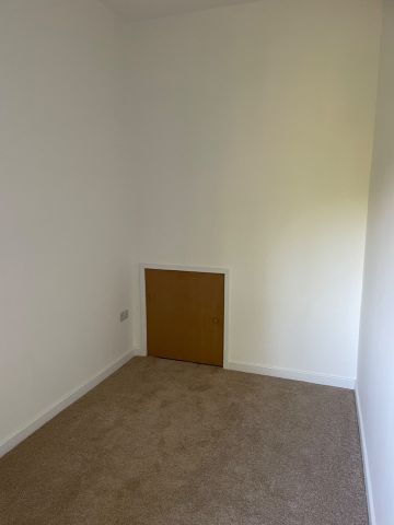 1 Bed Flat, Great Stone Road, M32 - Photo 5