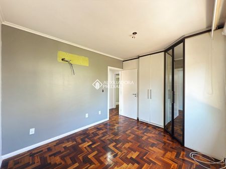 Apartamento com 2 quartos e 65m² para alugar em Passo da Areia, Porto Alegre. - Photo 3