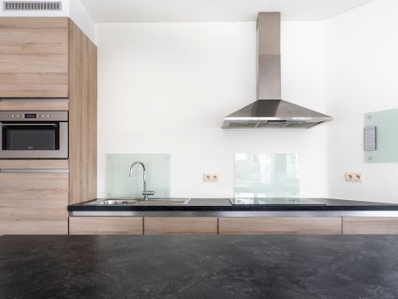 Ruim, energiezuinig 2 slaapkamer appartement met staanplaats in Wilrijk te huur! - Photo 4
