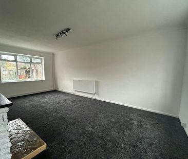 Semi-detached house to rent on - Photo 6