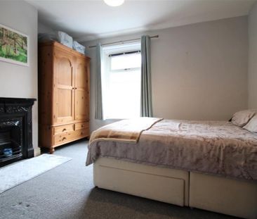 2 bedroom private hall to rent - Photo 5