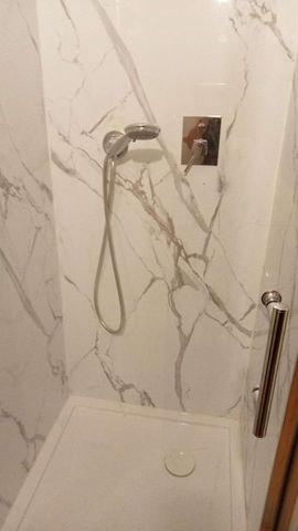 East Melbourne - Photo 2