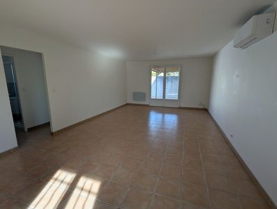 Location Maison 3 pièces 70m² FOS SUR MER 13270 - Photo 1