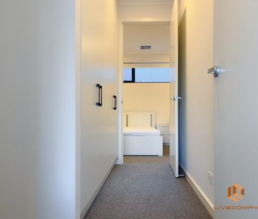 Adelaide CBD - Photo 2