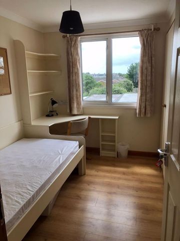 6 bedroom property to rent - Photo 2