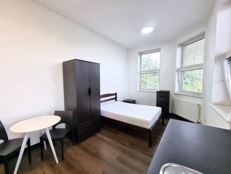 Studio to rent - Photo 4