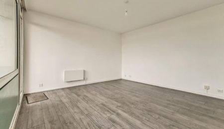 1 Bed Flat, Warner House, SE13 - Photo 2