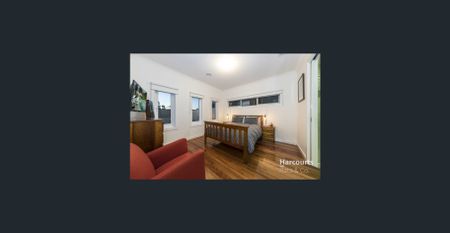 Elegance in Lalor! - Photo 3