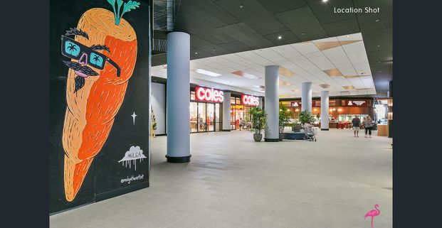 Luxurious Apartment with Modern Conveniences - Photo 1