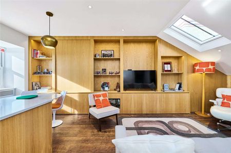 A stunning and newly built two bedroom penthouse between Wimbledon Village and Town. - Photo 4