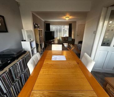 3 bedroom semi-detached house to rent - Photo 5