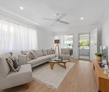 Renovated family home, close to Scarborough Beach & Village - Photo 2