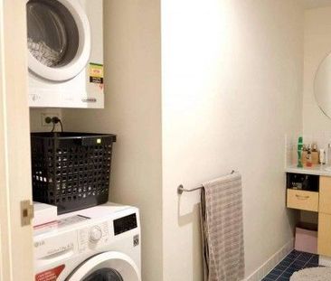 Peaceful, Convenient Living in the Heart of Teneriffe - Photo 3