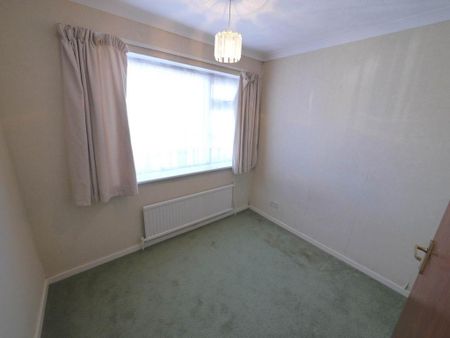 3 bedroom semi-detached house to rent - Photo 4