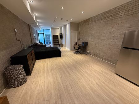 For Lease - 1926 Gerrard Street, Toronto, Ontario - Photo 2