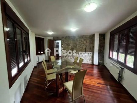 Chalet en alquiler en San Cibrao Das Viñas (Capital) - Photo 2