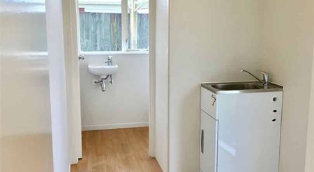 Family Friendly Home - Photo 5