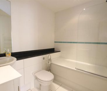 2 bedroom apartment to rent - Photo 6